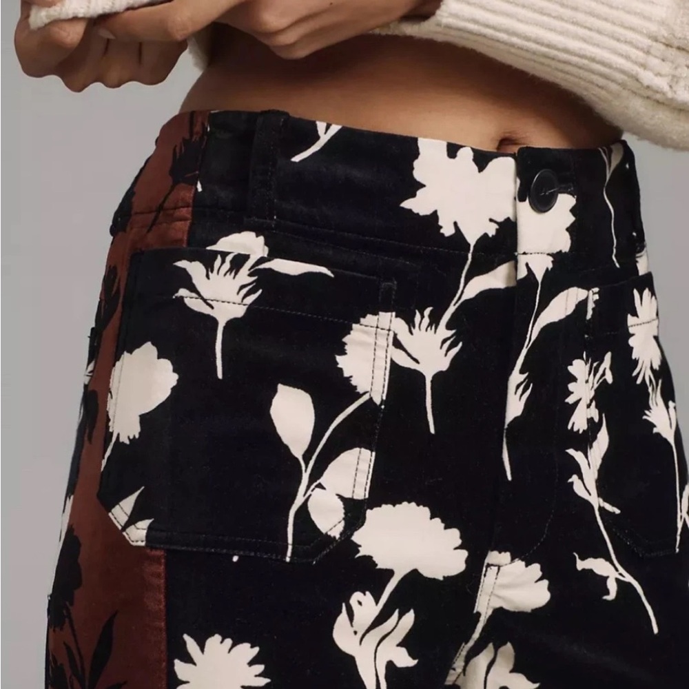 Floral Wide-Leg Cropped Pants - Black & Cream - Picture 4 of 16